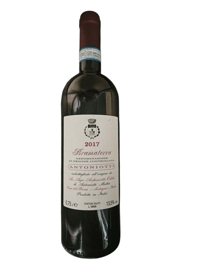 Fles rode Bramaterrra wijn, productiejaar 2017.